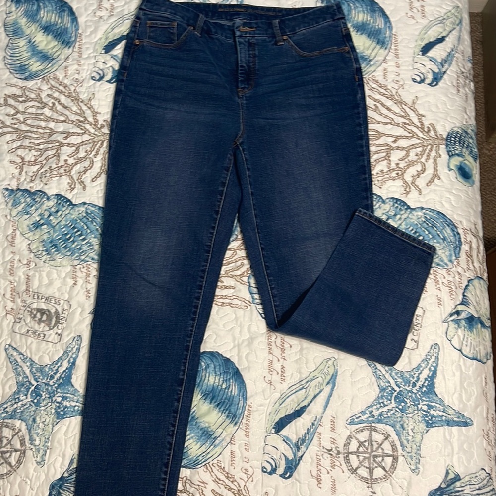 Chico’s So Slimming Girlfriend Ankle Jean